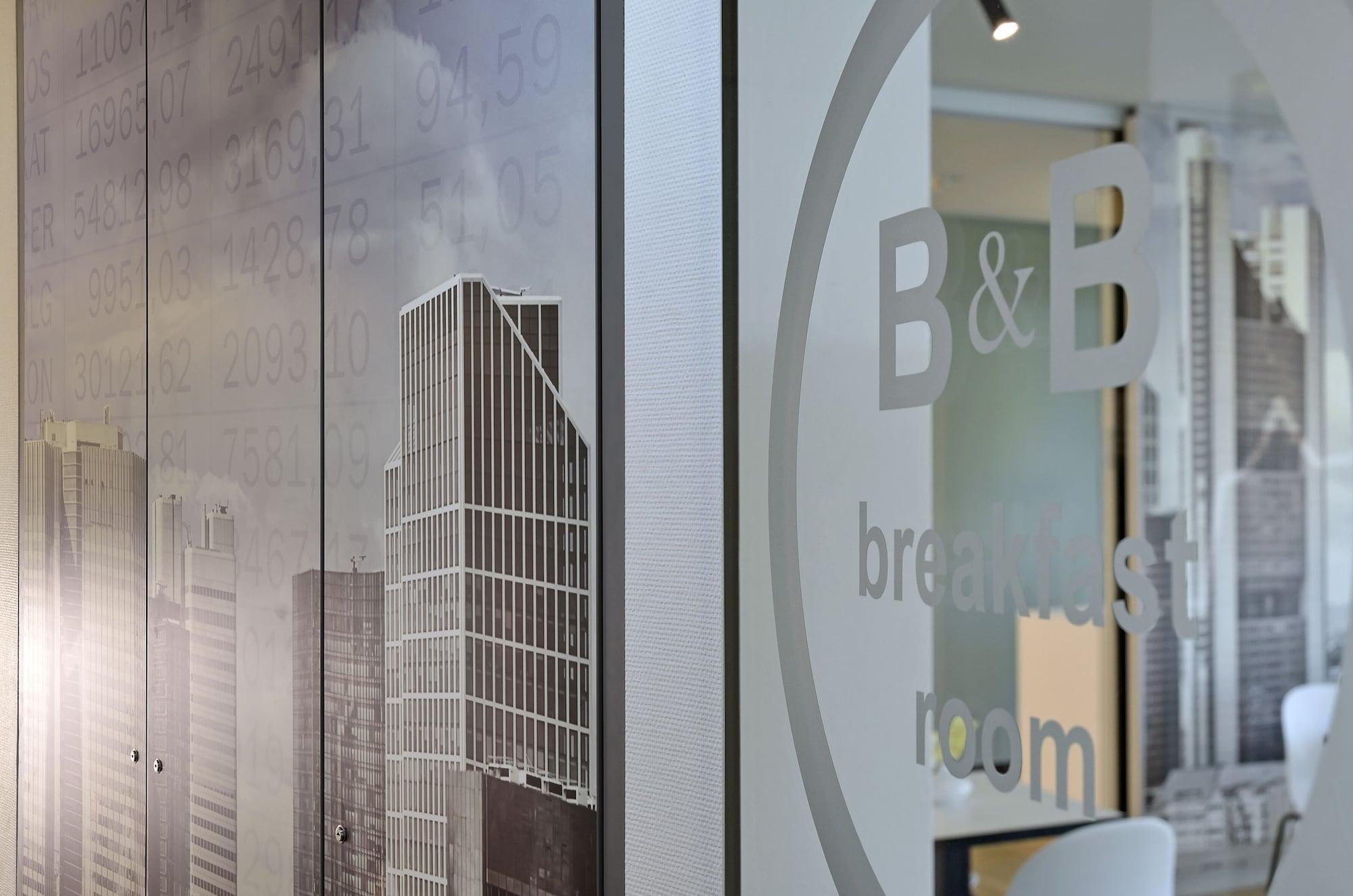 B&B Hotel Frankfurt-West แอชบอร์น ภายนอก รูปภาพ