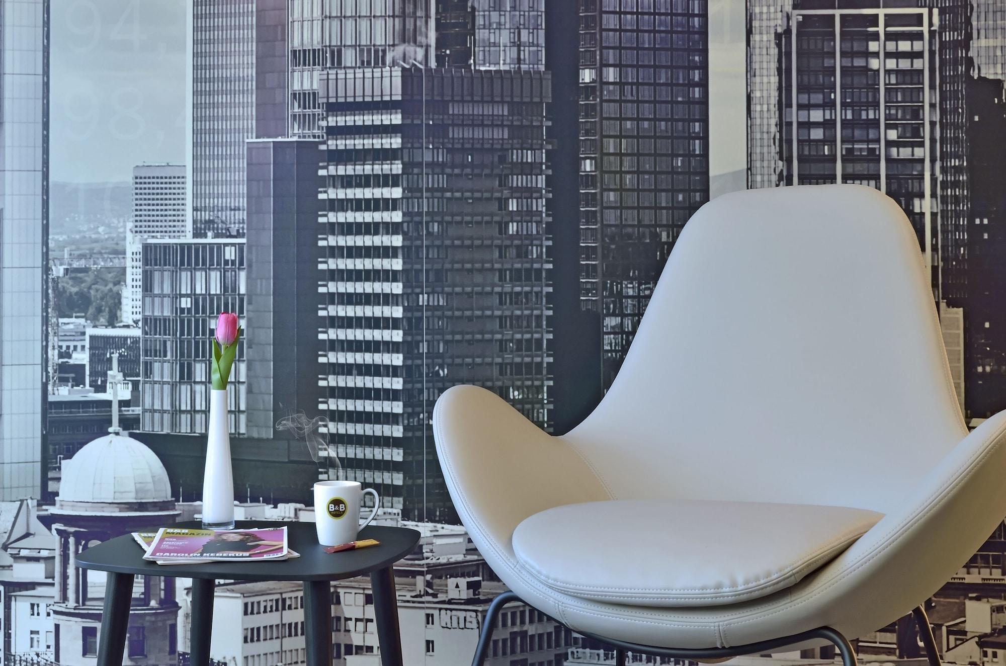 B&B Hotel Frankfurt-West แอชบอร์น ภายนอก รูปภาพ