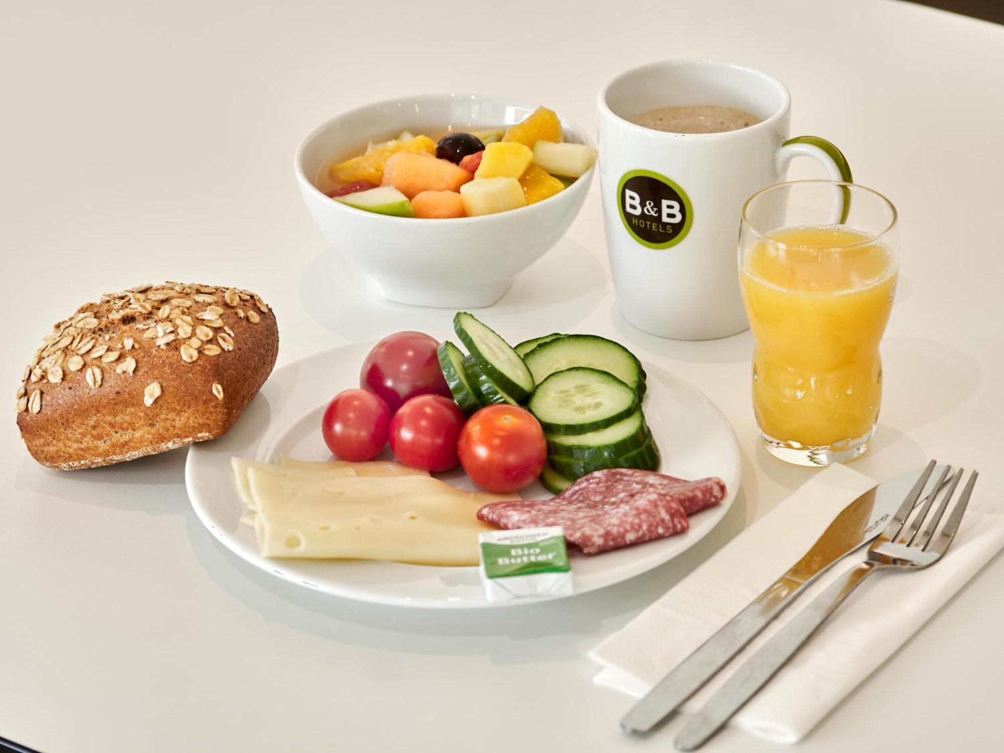 B&B Hotel Frankfurt-West แอชบอร์น ภายนอก รูปภาพ